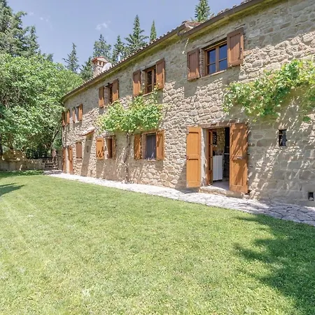 Three-bedroom Holiday In -pg-