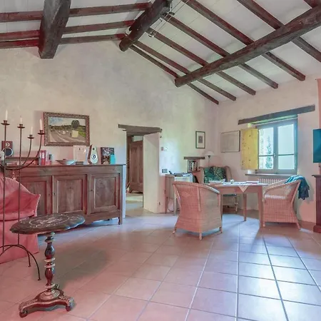 Three-bedroom Holiday In -pg- Semesterbostad